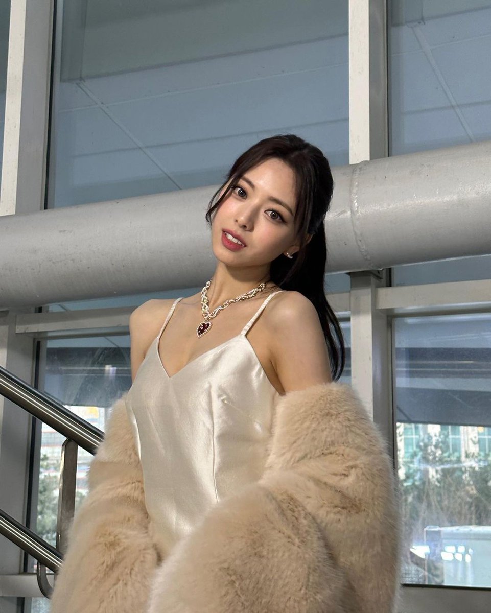 shinzzyuna's tweet photo. Morning ^^ https://t.co/QUbbR8rTND