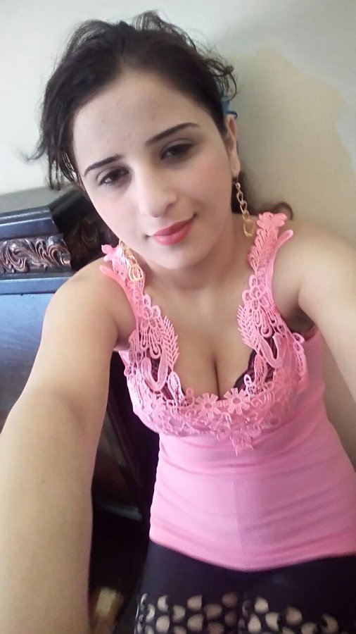 نفسي اتعرف على شاب
نكون علاقة حب من صدق مش لعب ونحب بعض وتكون نهاية علاقة حبنا نتزوج 
الجاد فيكم يحط لايك واعادة تغريدة ويتابعني ونتكلم ونتعرف في الخاص