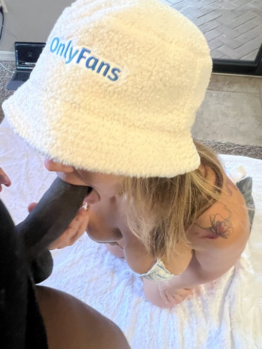 Follow us on https://t.co/iRYR4JqfL8 https://t.co/ndTiTPZV7w<a href="/tag/femdom"class="tags"><span>#femdom</span></a><a href="/tag/milf"class="tags"><span>#milf</span></a><a href="/tag/exhibitionist"class="tags"><span>#exhibitionist</span></a><a href="/tag/interracial"class="tags"><span>#interracial</span></a><a href="/tag/hotwife"class="tags"><span>#hotwife</span></a>