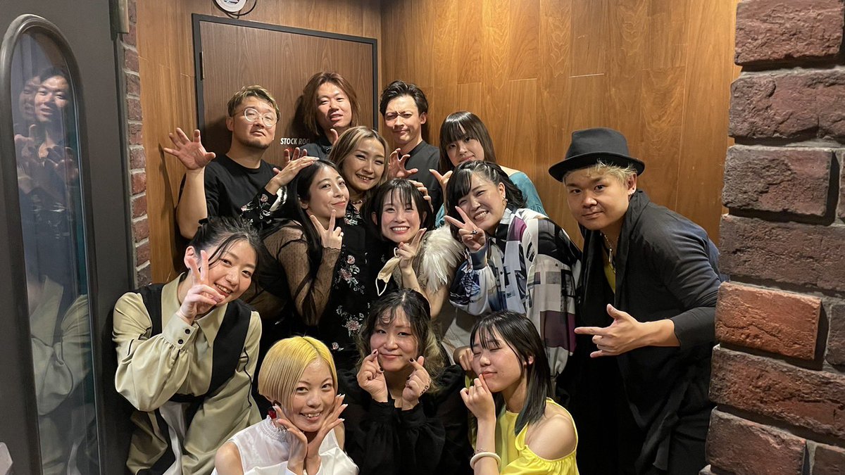 mao_lights's tweet photo. 遅れてしまいましたが #PLA2022 ありがとうございました〜〜👏

トラブルありつつもなかなかエモいライブになったのではないでしょうか😂

私自身もなんか色々感慨深いなぁ〜
と思いつつLIVEしてました笑

色んな時代を共にした人達が一ヶ所に集まったなって感じで…本当にありがとねぇ🥲 https://t.co/gammI3fDKN