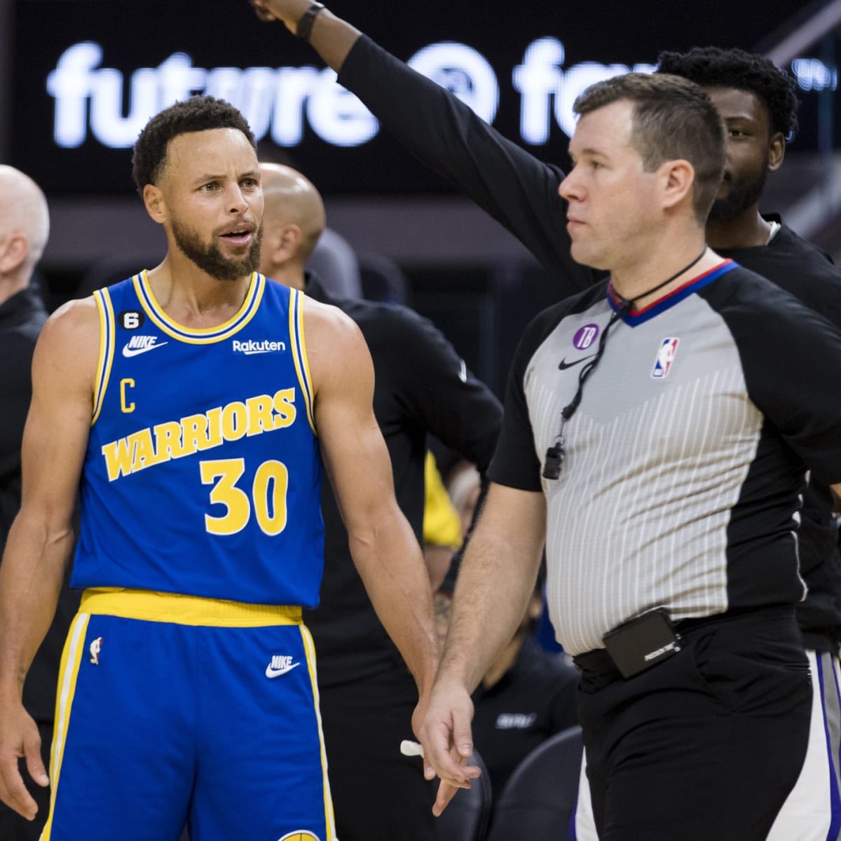 Golden State Warriors vs <a href="/OfficialNBARefs/">NBA Referees</a> this season: 

- LAST in free throw attempts 
- FIRST in opponent free throw attempts
- FIRST in technical fouls

This has never happened to a single team in NBA history before 🤯