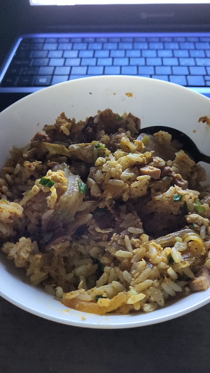 JungRugile's tweet photo. who needs a lover when you have kimchi and can make yourself kimchi fried rice 😌
#kimchi #kimchilover https://t.co/ZuJcJTDcOO