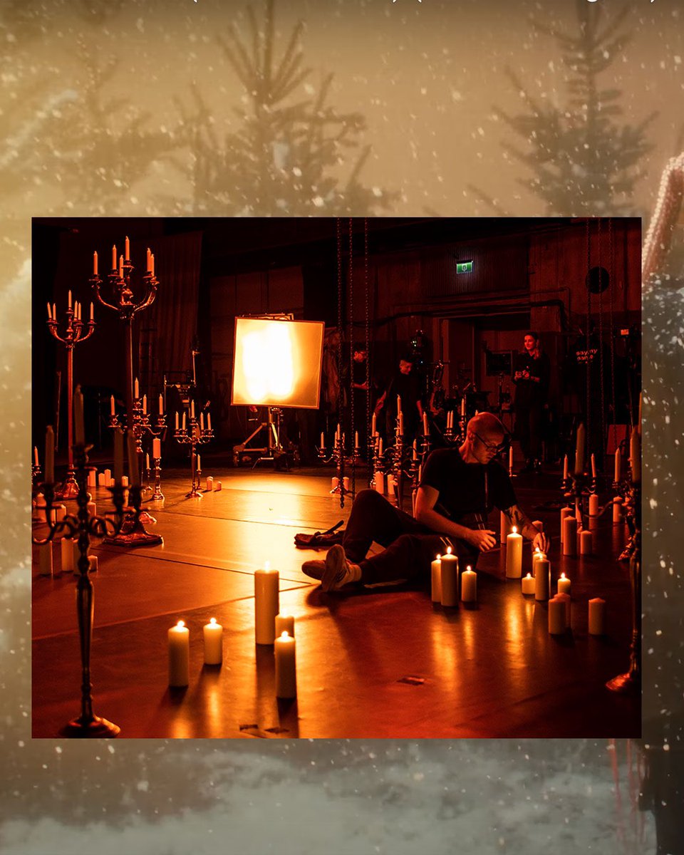 studio_laforet's tweet photo. We hope you guys enjoyed your Xmas holidays. Some bts from our Christmas shooting for @ZoeWeesOfficial with Saymyname Berlin 🎄

#arschdepartment #studiolaforet #artdirection #productiondesign #setdesign https://t.co/2isntYcZWW