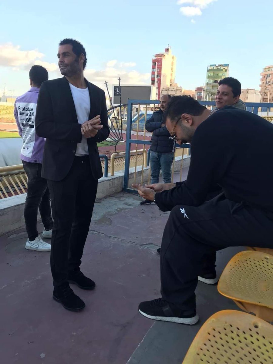 📸كابتن ميدو  برفقة الكابتن محمد عبد المنصف أثناء التواجد في تدريبات الإسماعيلي تمهيدًا لتولي القيادة الفنية للفريق.

#٣بونط