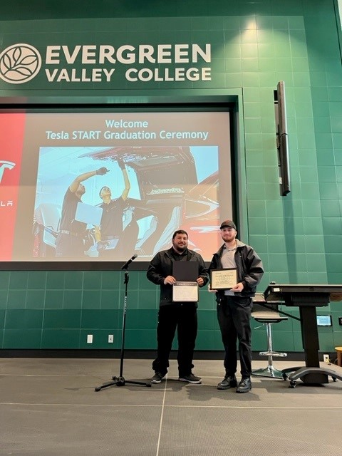 OfficialEVC's tweet photo. This fall, EVC graduated its most recent cohort of #TeslaSTART students!๐๐๐ The is a 12-week intensive training program designed to provide students with the skills for a successful career at @Tesla as an electric vehicle technician. Learn more: https://t.co/KFW9b1hG3c https://t.co/ADg858FkOZ
