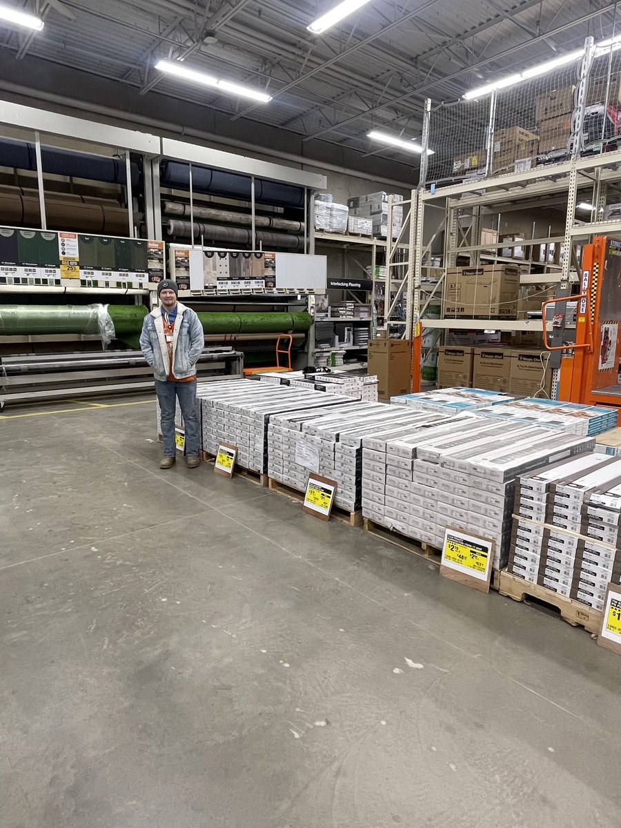 Shoutout to Alex, our amazing flooring associate here at 810, on his execution of showroom standards! Awesome job.