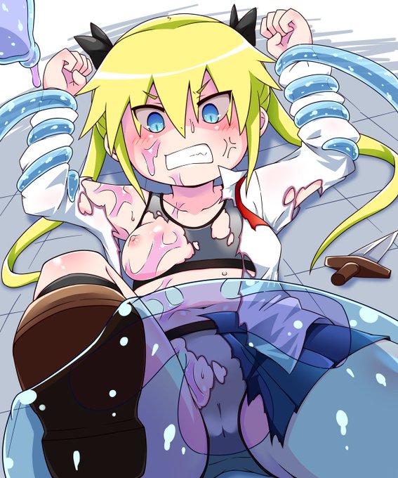 ちょっとスケベなソーニャちゃんの絵をご依頼いただいてました。巨大クラゲみたいな生物と戦っています。 