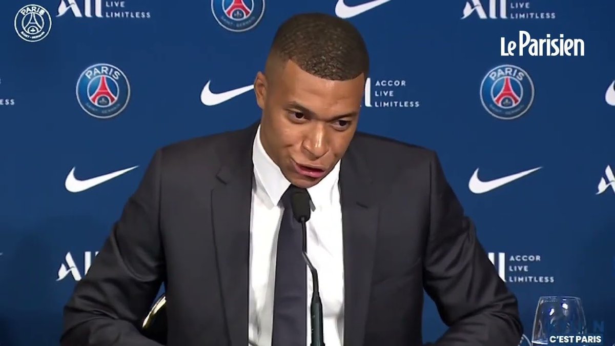 Footballtweet's tweet photo. 🎙️ Adrien Rabiot: “Kylian, he annoys me when he changes his voice in an interview. When we're together, he talks normally. But when you watch the interview, I don't know why, his voice changes. It's annoying and stressful.” https://t.co/tuahD9x5VP