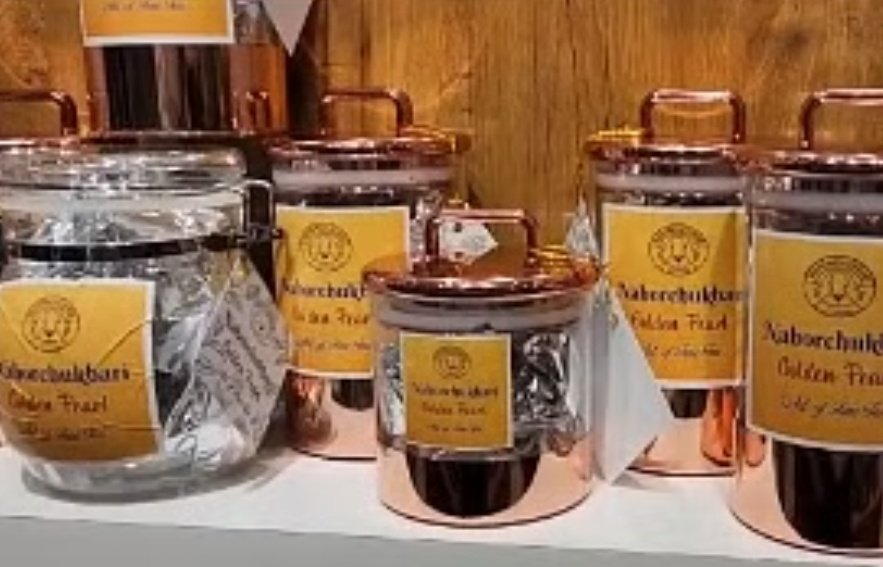 pankajbhatta's tweet image. ভাৰতৰ ভিতৰত ইতিহাস সৃষ্টি কৰিলে চাবুৱাৰ ডিকম AFT Techno Trade-ৰ গ’ল্ডেন পাৰ্ল টিয়ে।কলিকতাৰ চাহ নিলাম কেন্দ্ৰত ১,৫১,০০১ টকাত বিক্ৰী হ&apos;ল এক কিলোগ্ৰাম গ’ল্ডেন পাৰ্ল টি।  AFT Techno Trade-ৰ গ’ল্ডেন পাৰ্ল টিয়ে সৃষ্টি কৰিলে নতুন ইতিহাস।
#Assam #Tea