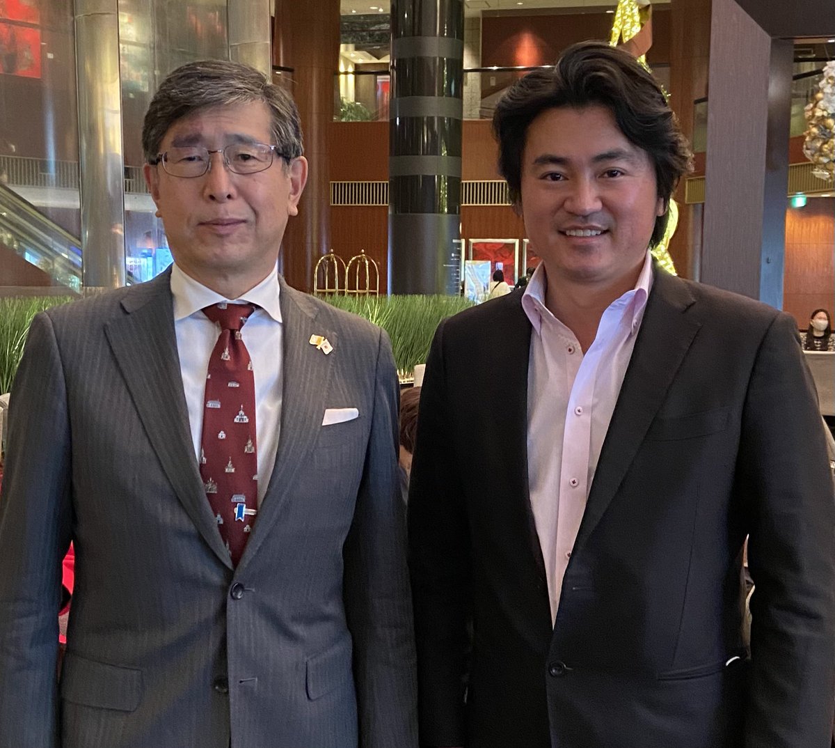 My pleasure to see again Mr. Akira Chiba, the Japanese Ambassador to Vatican🇯🇵🇻🇦in Tokyo. Amb. Chiba was Japan’s Consul General in Los Angeles and Ambassador to ASEAN before. I’ve been to Vatican @Pontifex before a while ago and loved it! Looking forward to promote @VaticanNews!