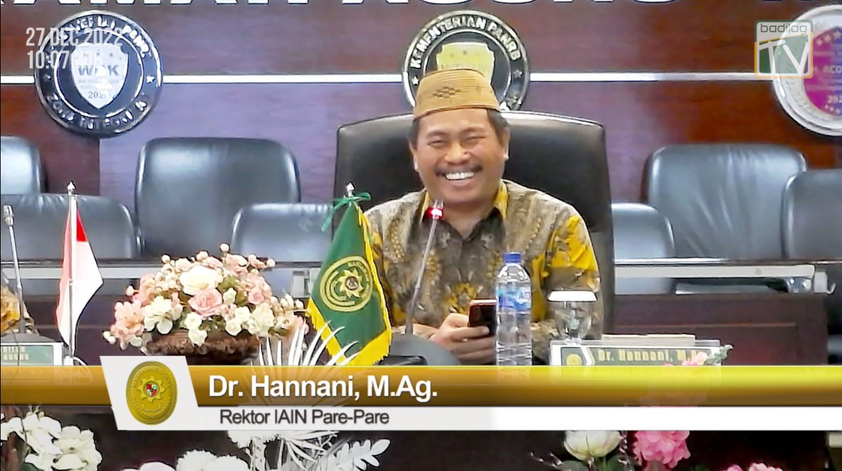 DitjenBadilag's tweet photo. Jakarta - 27/12/22
Dirjen Badan Peradilan Agama ( Dirjen Badilag), Dr. Drs. H. Aco Nur, S.H., M.H. bersama Rektor Institut Agama Islam Negeri (IAIN) Parepare, Dr. Hannani, https://t.co/La7dI1DRSX. melakukan penandatanganan  Memorandum of Understanding (MoU) di Badilag, Jakarta https://t.co/Y4erB7O0IP