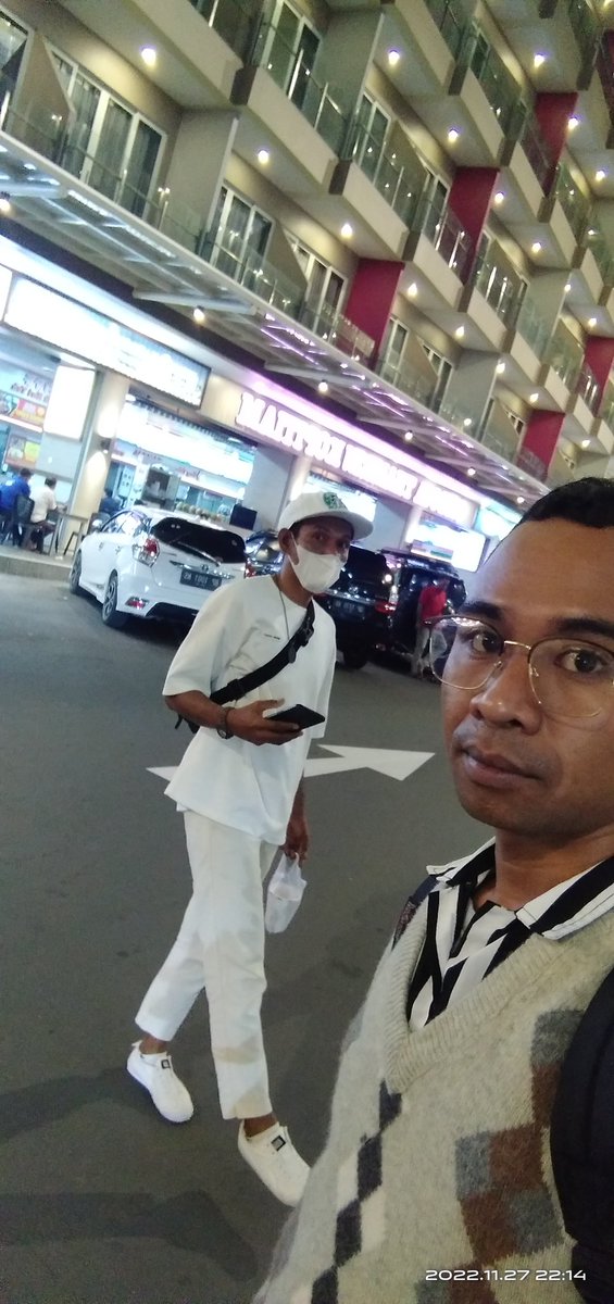 T. ....sayang batam