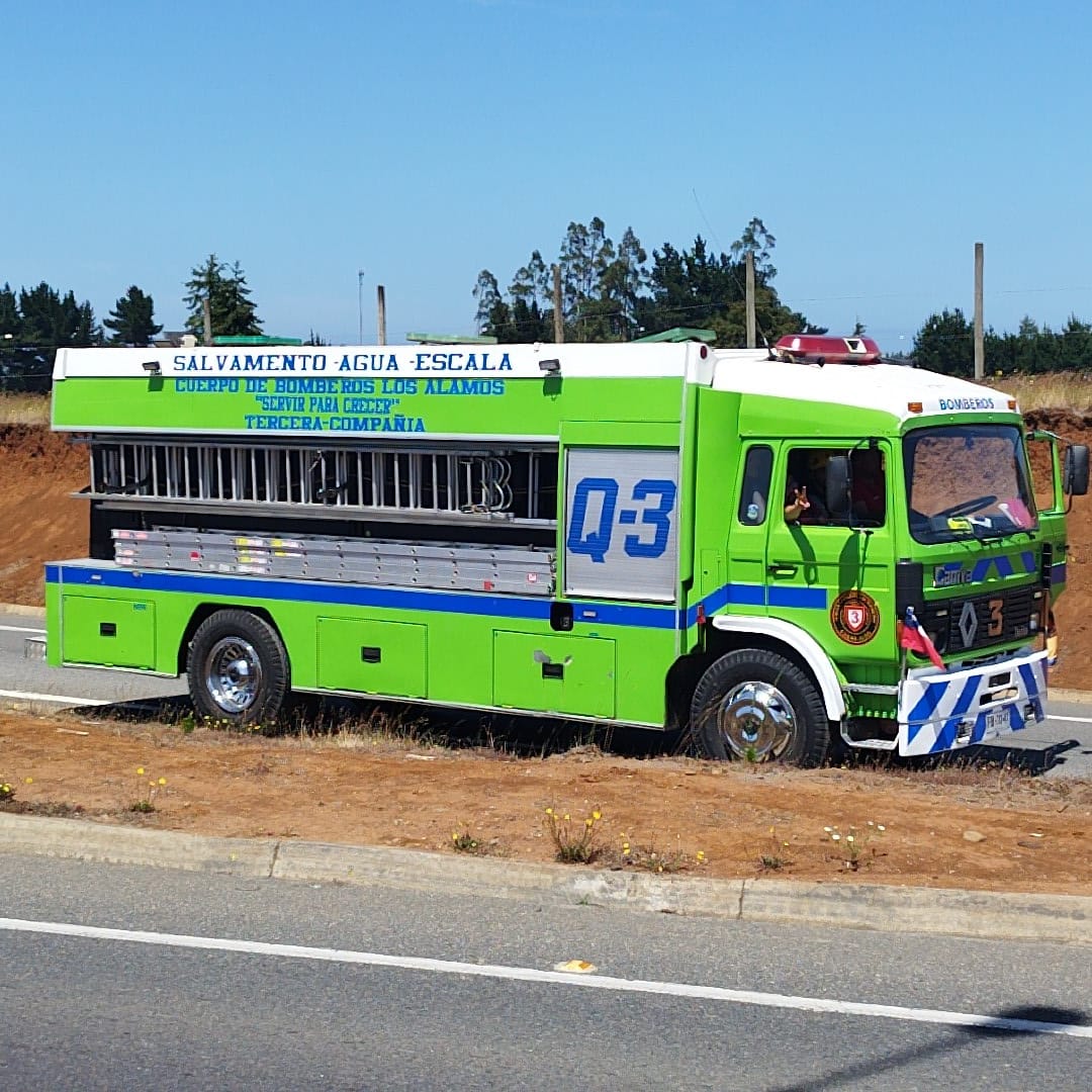 TerceraCerroAlt's tweet photo. A ésta hora nuestra Unidad Emblema Q-3, se encuentra en la Ruta-160, Sector Villa Los Ríos, por personas protestando sobre señal de mensajería caminera.

TERCERA COMPAÑÍA ZAPADORES DE CERRO ALTO
"SERVIR PARA CRECER" https://t.co/6hoDUoTydT