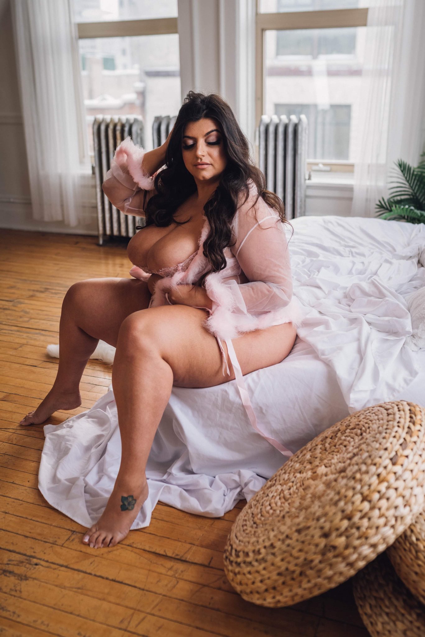 Calista diamandis toronto - beejayentertainments.co.uk.