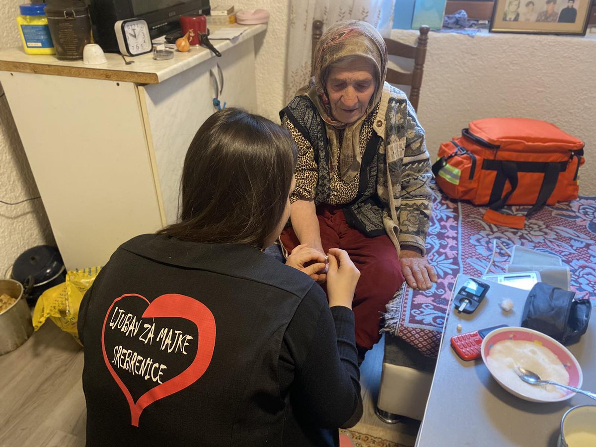 aa_balkans's tweet photo. MFS-EMMAUS: Podrška projektu “Ljubav za majke Srebrenice“ https://t.co/b97xdQyTdE 

#MfsEmmaus #Srebrenica https://t.co/UKGVL00tir