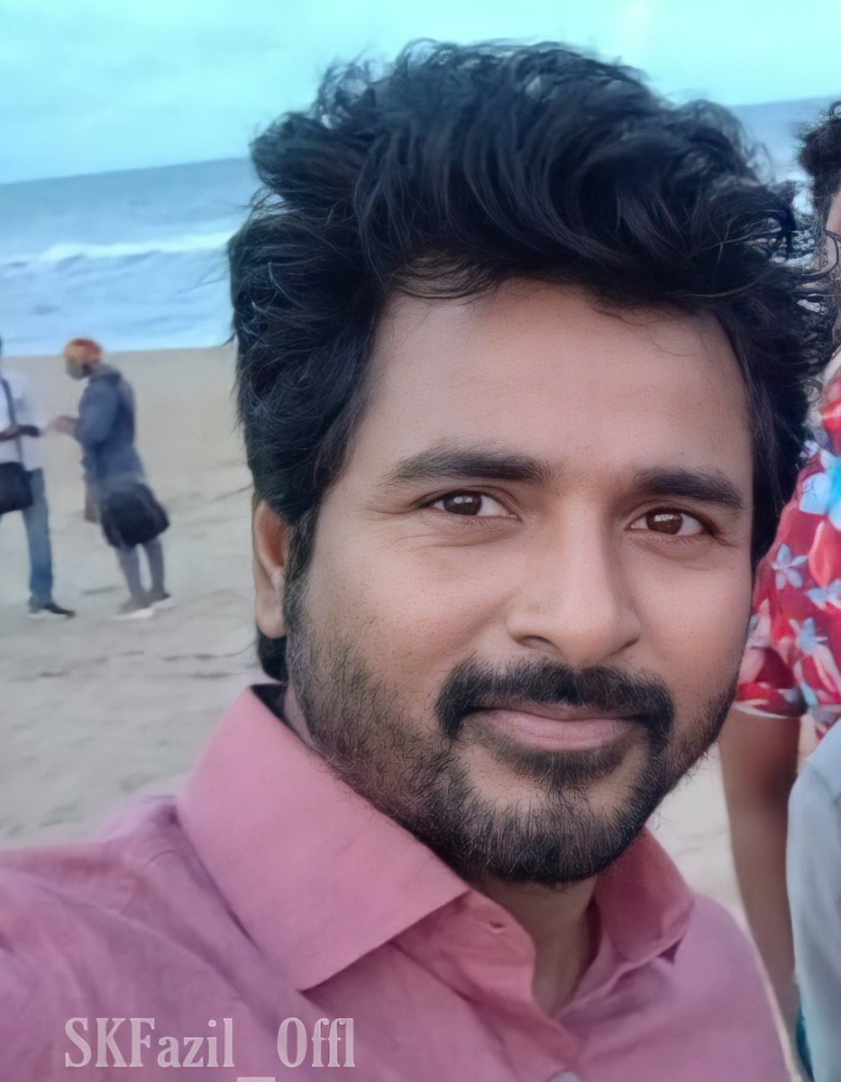 Sivakarthi_Goms's tweet photo. Love you @Siva_Kartikeyan ✨❤️

#Ayalaan https://t.co/2xqTnKSCm4