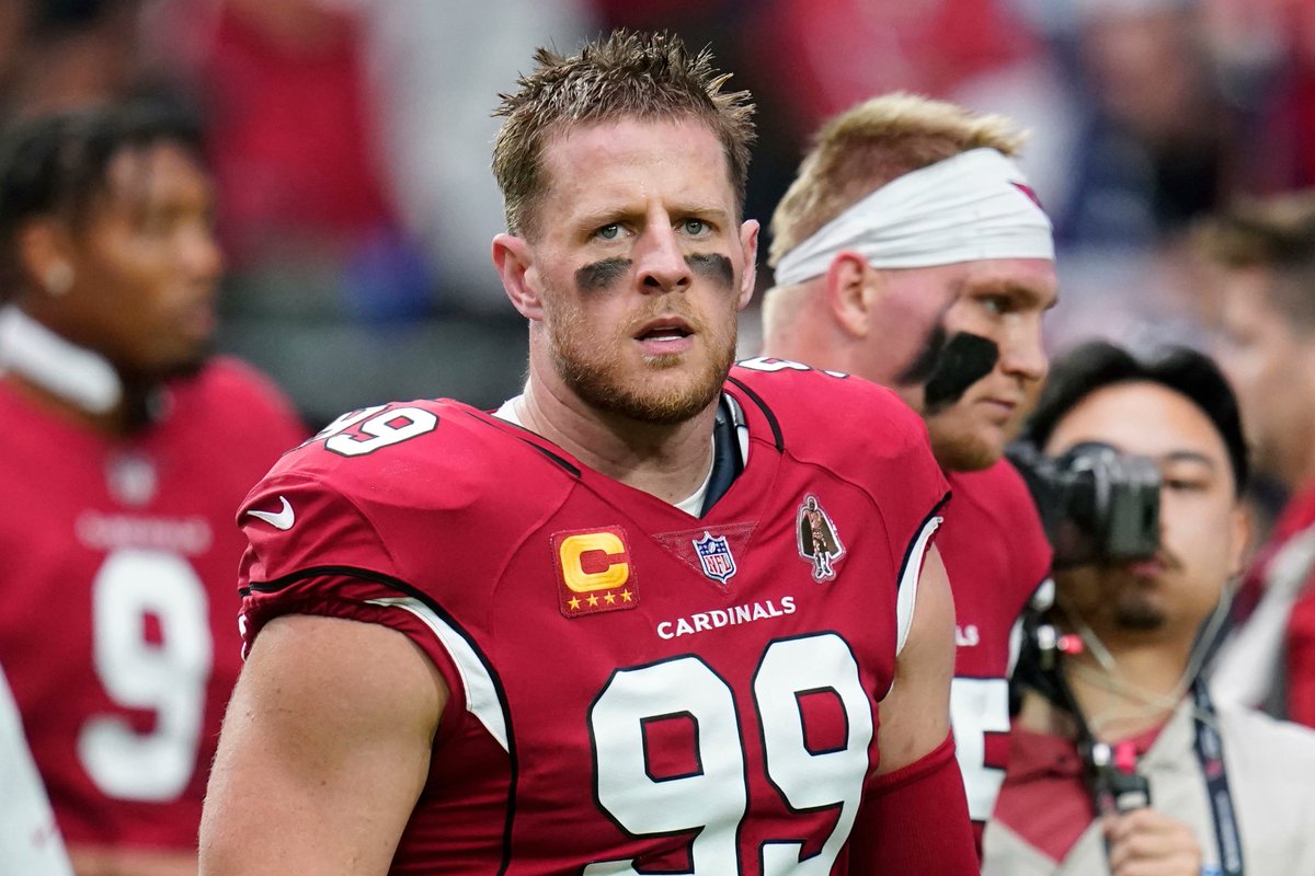 NFL_DovKleiman's tweet photo. .@JJWatt announces his retirement from the NFL at the end of the season.

3x Defensive Player of the Year.
Walter Payton Man of the Year.
7x All-Pro
2x Sack Leader
NFL 2010s All-Decade Team.
Future Hall of Famer. https://t.co/eyEK0CqnXF
