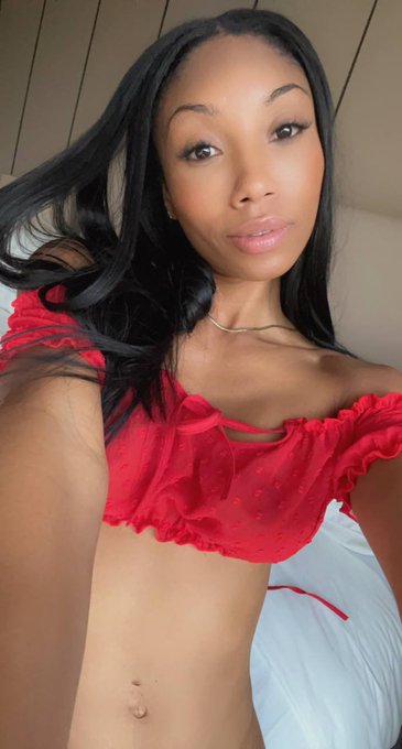 Hello baby https://t.co/L9Hs9mha8X