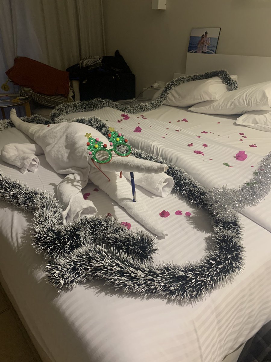 Claude Hellowell Ltd tweet media