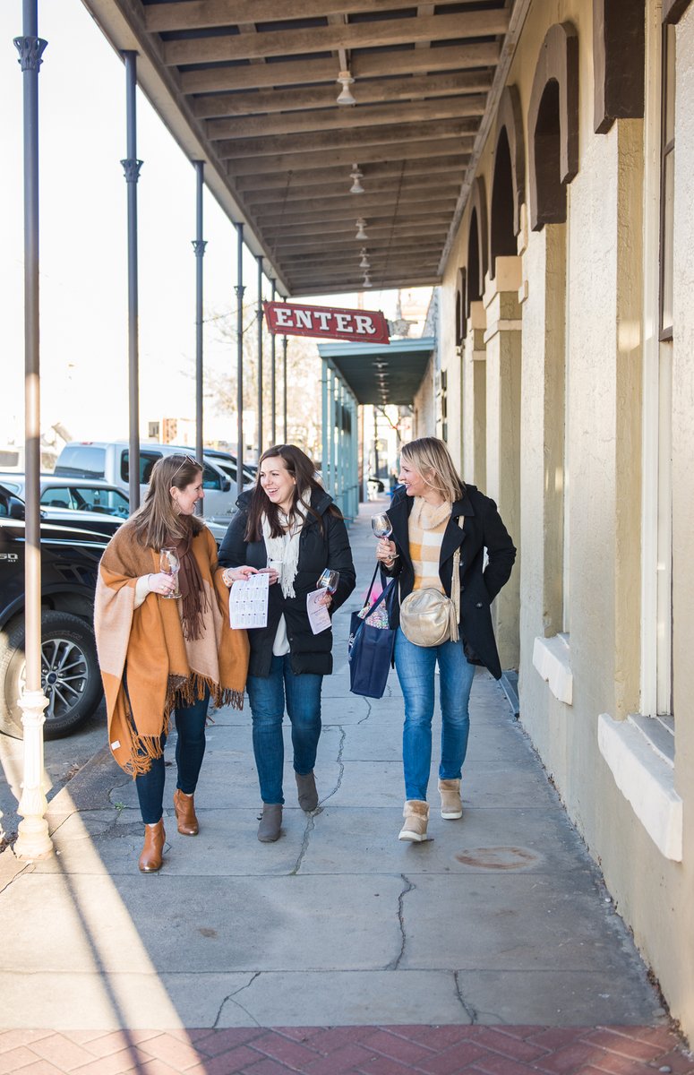 visitbrenham's tweet photo. The Uptown Swirl in Downtown Brenham is just a few weeks away! Take advantage of the last days of discounted ticket prices. Tickets are $35 in participating stores and $40 online through December 31st. Starting January 1st, tickets will be $40 in participating stores, $45 online. https://t.co/k7LWcrEKoG