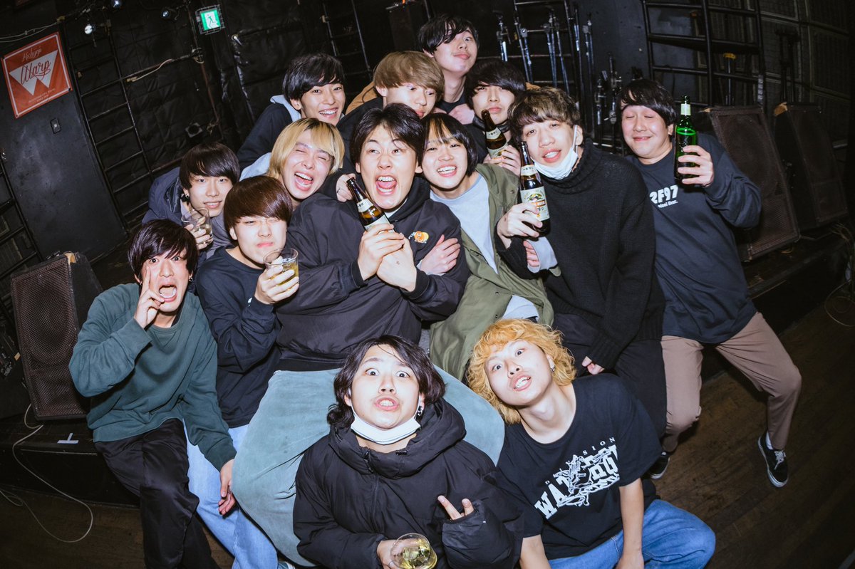 epicofficial2's tweet photo. 2022/12/26 

ニューサイド
ありがとうございました‼️

ハヤトお疲れ様‼️
WARP周年おめでとう㊗️

そしてEPICラストライブ👍

最高でした‼️ https://t.co/8exBEEAqfK