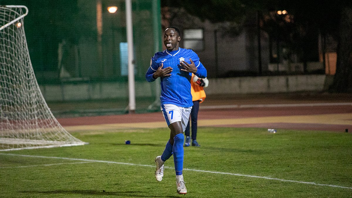 #Fútbol #Fichajes 
El delantero Edmilson ya tiene ficha con el Manchego 
lanzadigital.com/deportes/el-de… 
<a href="/CDManchegoCReal/">Club Deportivo Manchego</a> <a href="/Edd_y7_/">Edd_y_7</a>
 #TerceraRFEF