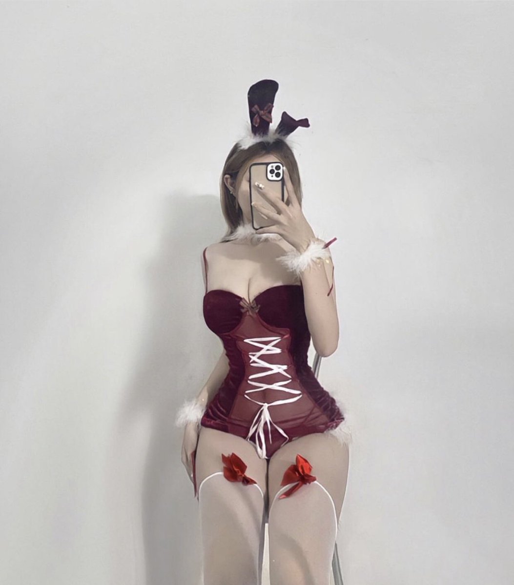 buihue2005's tweet photo. Album full ảnh nude thủ dâm của em , like và bình luận em gửi ạ https://t.co/9XSD0v3TTO