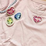 安全な子どものオシャレ!刺繍のネックレスがとても素敵!
