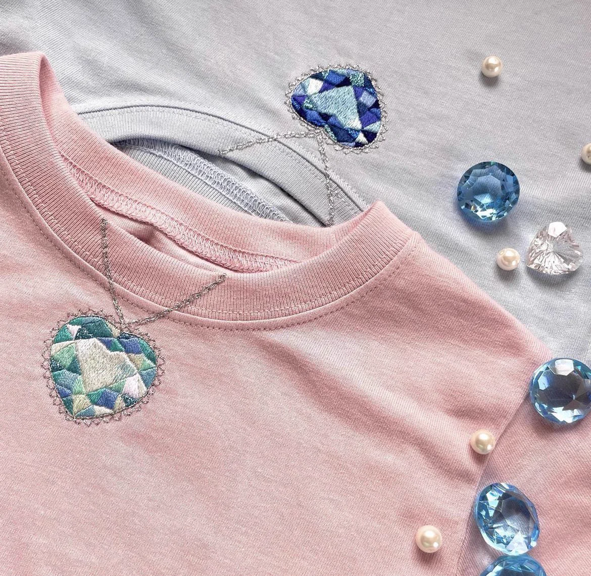 安全な子どものオシャレ！刺繍のネックレスがとても素敵！