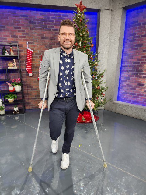 timbolen's tweet photo. Kicked off Xmas week with a minor tweak to ankle after playing for the @MapleLeafs on Sat night.. luckily these ‘tweaks’ have happened before &amp; I have the proper gear to assist https://t.co/1IFROKWG1M