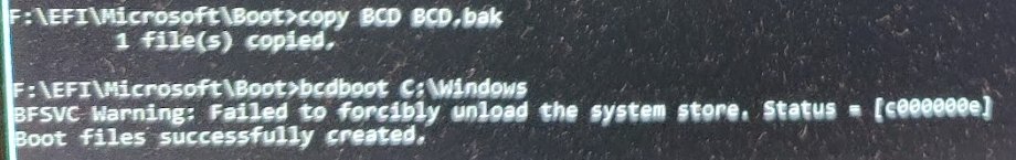 `bcdboot C:\Windows` fixes the boot problem by specifying the drive letter