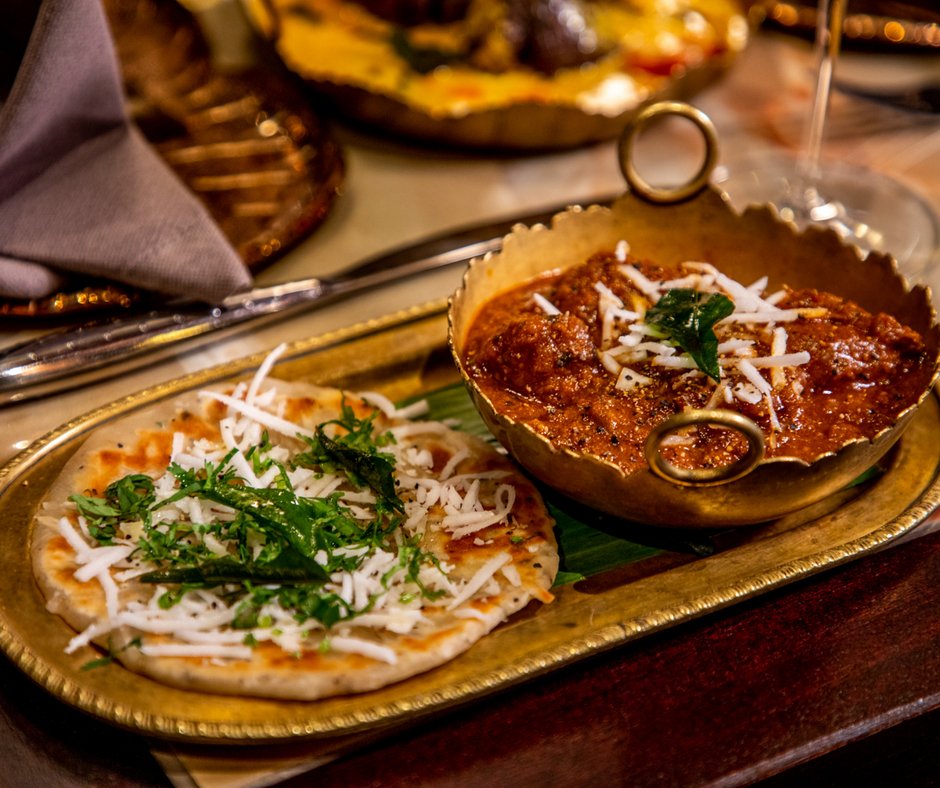 A game changer dish at Manthan Mayfair! 

Osso Bucco - jaffna spiced lamb with Sri Lankan Pol Roti for dipping. 

#manthanmayfair #indianbrunch #mayfair #london #indianeats #chefrohitghai #restaurantreview #maddoxstreet #indianfinedining #datenight #newbondstreet