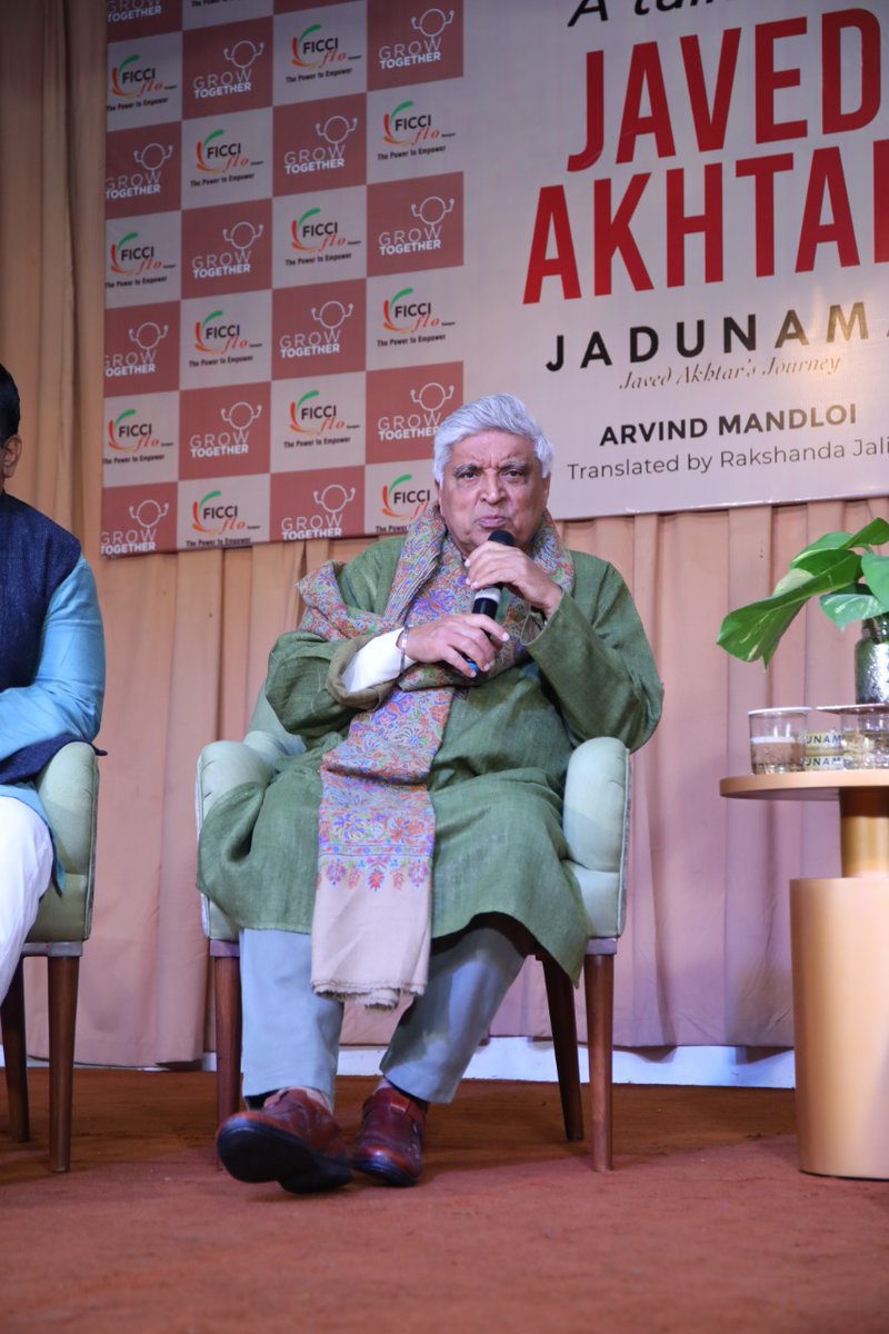 ‘Jadunama: Javed Akhtar's Journey’ launch in Kanpur.

@Javedakhtarjadu @AzmiShabana 

#amaryllispublishing #amaryllispub #bookpublishing #Jadunama #JavedAkhtarsjourney #ArvindMandloi #Indianpoet #lyricist #Scriptwriter #Decemberreadswithamaryllis #Decemberbookpick