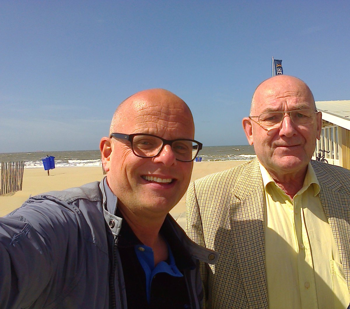 huig_plug's tweet photo. Hans van de Ven (oud-Hoofd Signaalanalyse Militaire Inlichtingendienst) zei dat er gesjoemeld was met de Baybasin-telefoontaps.
Hans overleed in 2021 onder verdachte omstandigheden in bad, zijn lichaam werd in januari 2022 opgegraven.
Hij demonstreerde voor vrijlating Baybasin! https://t.co/M3SkkB9XHj