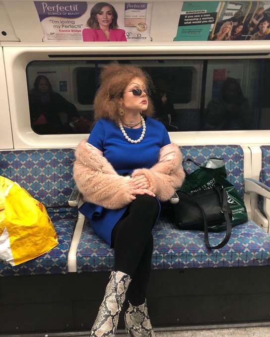 I accidentally met my downstairs neighbours for the first time whilst dressed as Jackie Stallone. My<a href="/tag/scrubbingupgewd"class="tags"><span>#scrubbingupgewd</span></a>
