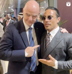 JanRoFischer's tweet photo. @JankoMarc this guy let him in... https://t.co/YKgmcD0jo9