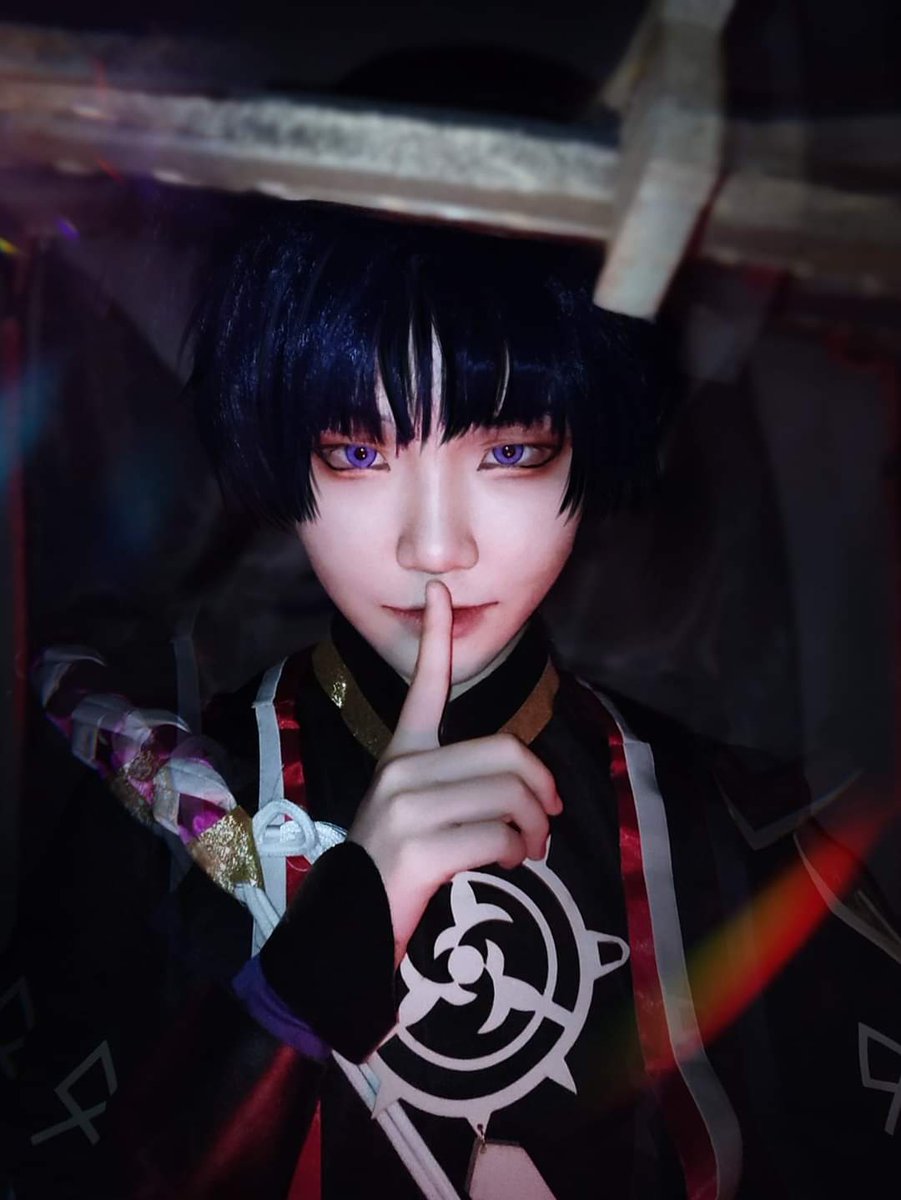 HataCoser's tweet photo. Shhh

#GenshinImpact #scaramouche #wanderergenshin #cosplay https://t.co/rV4R7tYm4g
