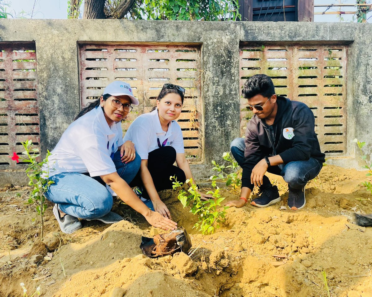 1500 Trees were planted at Mahatma Gandhi’s Memorial & Amchi Shala Jilha Parishad, Arnala village, Virar West on Sunday, November 27, 2022. Care is being taken not only for tree planting but also for tree conservation.

#ForFutureIndia #ForFutureIndiaTeam #treeplantation