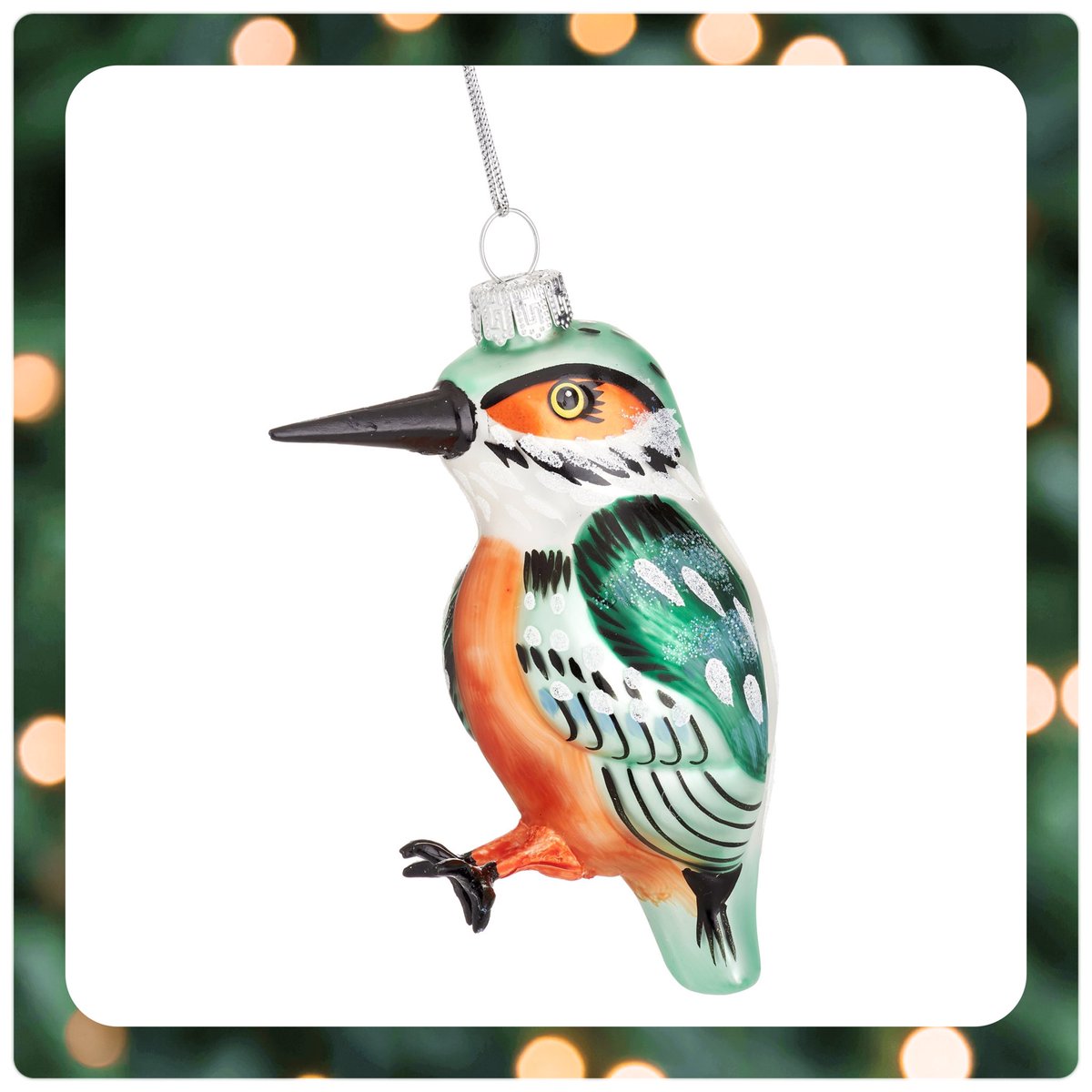 En eindelijk staat deze prachtige IJsvogel online!! Zoals verwacht in ‘real life’ ook echt een plaatje!👌🏼✨🎄#ijsvogel #kerstornament #webshop #nuonline #jomillyvintage #fysiekewinkelinmolen #exclusievekerstornamenten