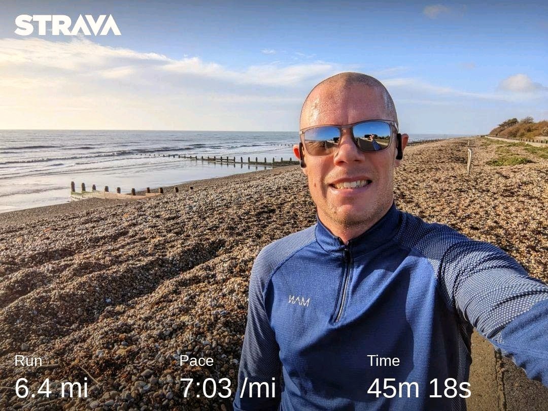 crouchys_runs's tweet image. Stunning afternoon for a run ☀️😎
Keeping the pace up and the miles in my legs so I am ready for full swing marathon training after Christmas.

#ukrunchat #runchat #followmyprogress @UKRunChat