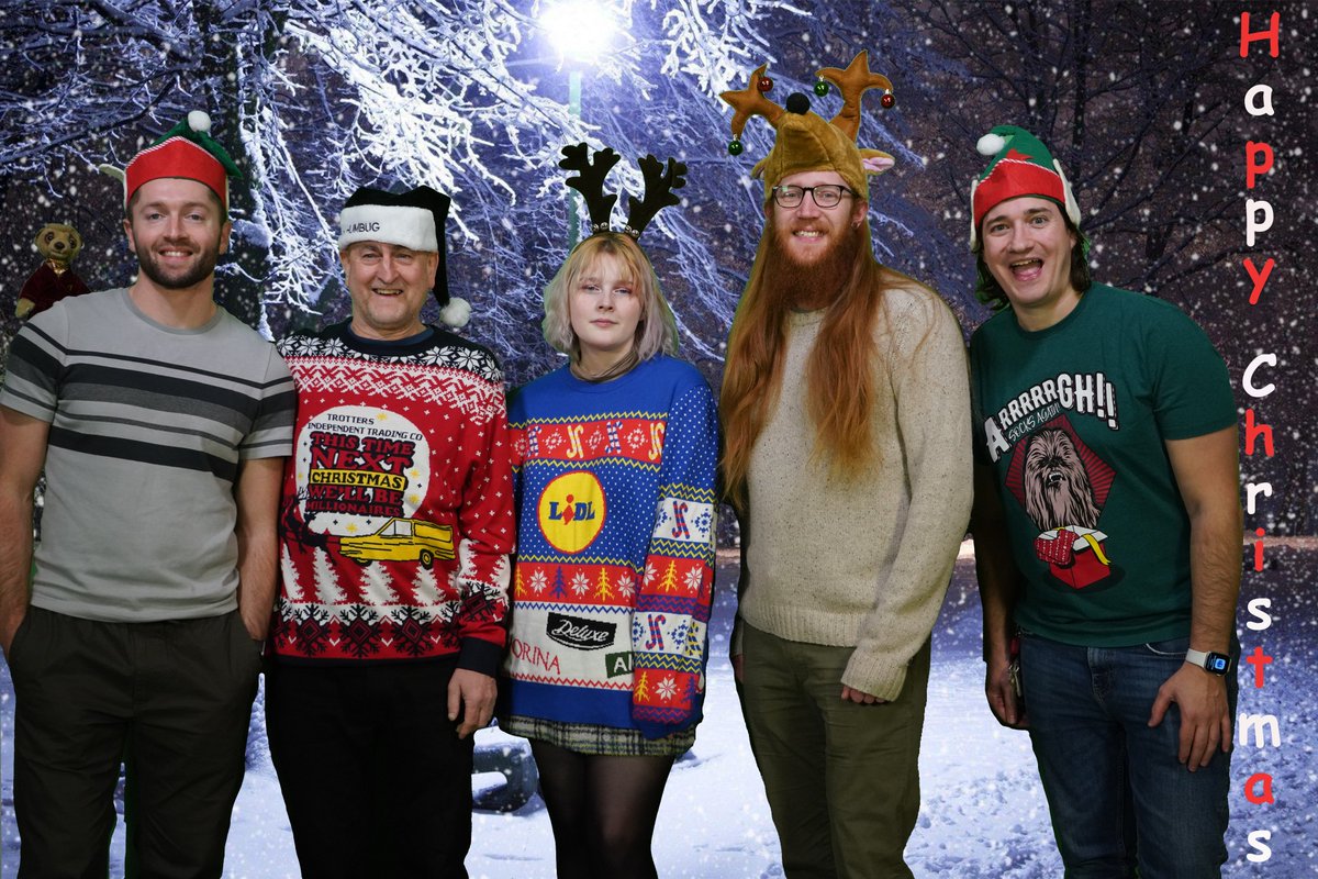 BrunelMTC's tweet photo. Happy holidays 🎄☃️ from everyone here at the MTC!! https://t.co/n7mRhAaV3d