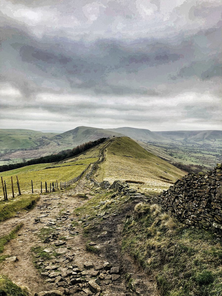 matt_cork's tweet photo. #OTD 2021โฆ ๐ฅพ๐ฅพ
Up on the Great Ridge between Mam Tor & Lose Hill via Hollins Cross & Back Tor โฐ
Always a great walk up thereโฆ
#thegreatridge #mamtor #losehill #backtor #castleton #derbyshire #peakdistrict #winter #walk #december #paragliding #edale #hollinscross https://t.co/wDKjZtQQlL
