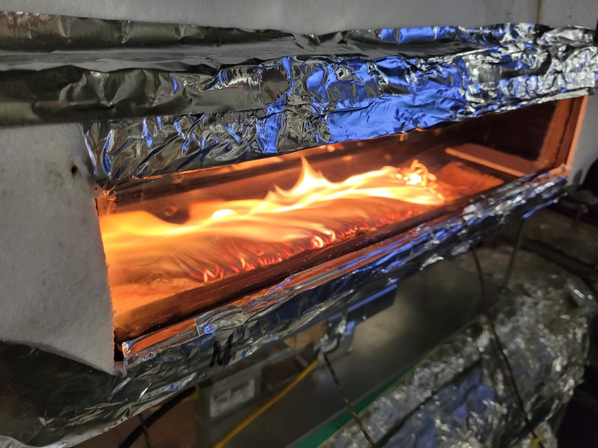 UQ Fire tweet media