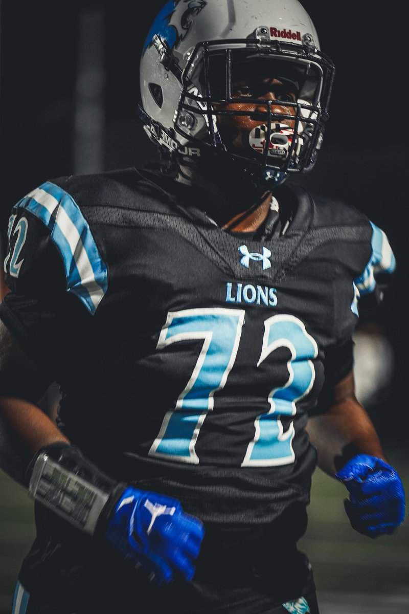 Matt_316_Smith's tweet photo. Blessed to be name 2nd team all county (DT). https://t.co/0VUjCLHjUo