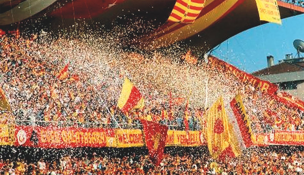 Ali Sami Yen Stadı, 20 Aralık 1964 tarihinde Türkiye-Bulgaristan maçı ile sporseverlere kapılarını açıyordu.

Ücretsiz okumak için 👉 dergi.galatasaray.org/view/855417182…