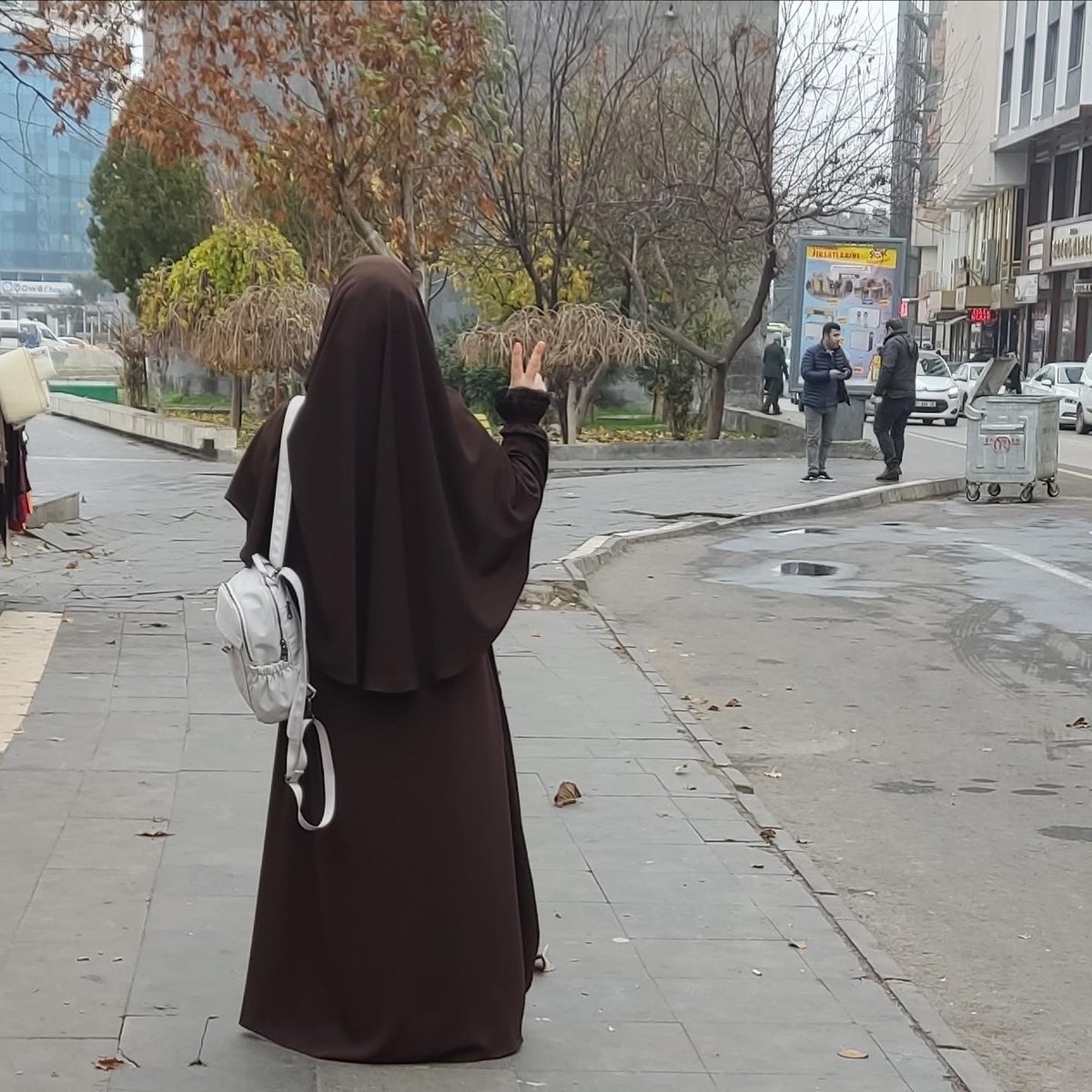 Ferace ile sufle kombinimiz
🤗
Detaylı bilgi ve sipariş için DM’den iletişime geçebilirsiniz.🌻

#çarşaf
#peçe
#cilbab
#ferace
#örtü
#butik
#çarşafışerif
#tesettür
#afgançarşaf
#çarşafdikimi
#özeldikimçarşaf
#hijab
#niqab