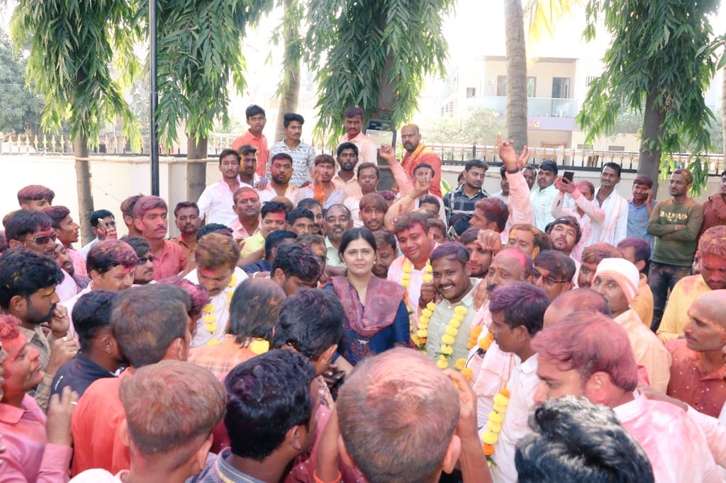 Pankajamunde's tweet photo. तसेच ग्रामपंचायत निवडणूक निकालात विजय संपादित केलेल्या सर्व नवनिर्वाचित सरपंच आणि सदस्यांचे मनःपूर्वक अभिनंदन आणि शुभेच्छा !!
(२/२) https://t.co/nUmJ4uApRl