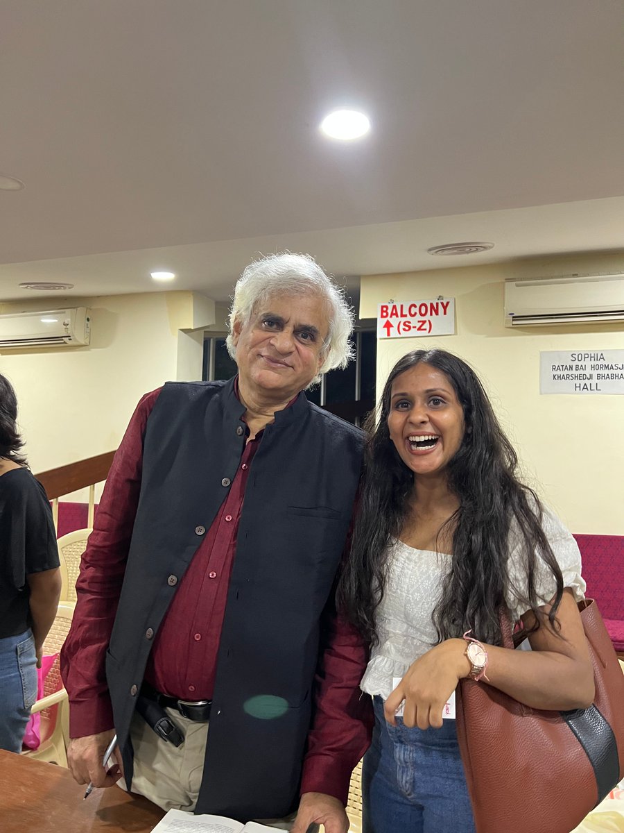 A beautiful evening hearing from <a href="/PSainath_org/">P. Sainath</a> about his new book The Last Heroes: Food Soldiers of Indian Freedom. Very engaging discussion on India's 75th Independence Day, and its continued fight for freedom against inequality. Thanks <a href="/scmsophia_/">SCMSophia</a> for hosting! <a href="/PARInetwork/">People's Archive of Rural India</a>