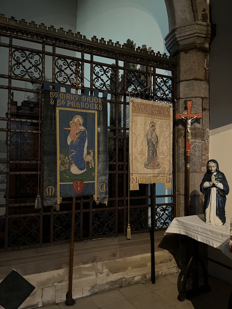 Barb_Drummond's tweet photo. #TextileTuesday #StPetroc #Exeter banners from lost churches but not itโs own https://t.co/cjbt2J7y5O