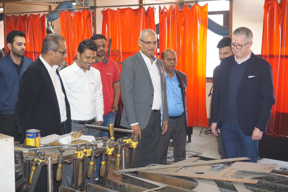 BsduOfficial's tweet photo. #ProudHostBSDU
We're happy to host a delegation from Hilti Group involving Dr. Carl Hoffmann, Head of Global Manufacturing ET&A, & Mr Giridhar J, Director & CEO of #Hilti Manufacturing #India
#BSDUSkill #SkillUniversity #Hilti #TopicTuesday #TransformationTuesday #tuesdaythoughts https://t.co/eKjsQmtCnt